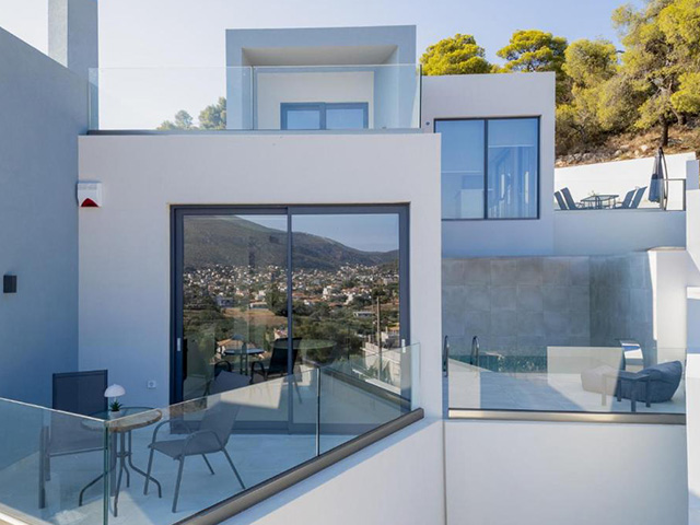 Welcome to White Cliff Luxury Suites 10 image