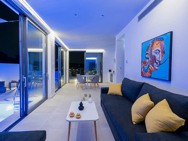 Welcome to White Cliff Luxury Suites 2 image